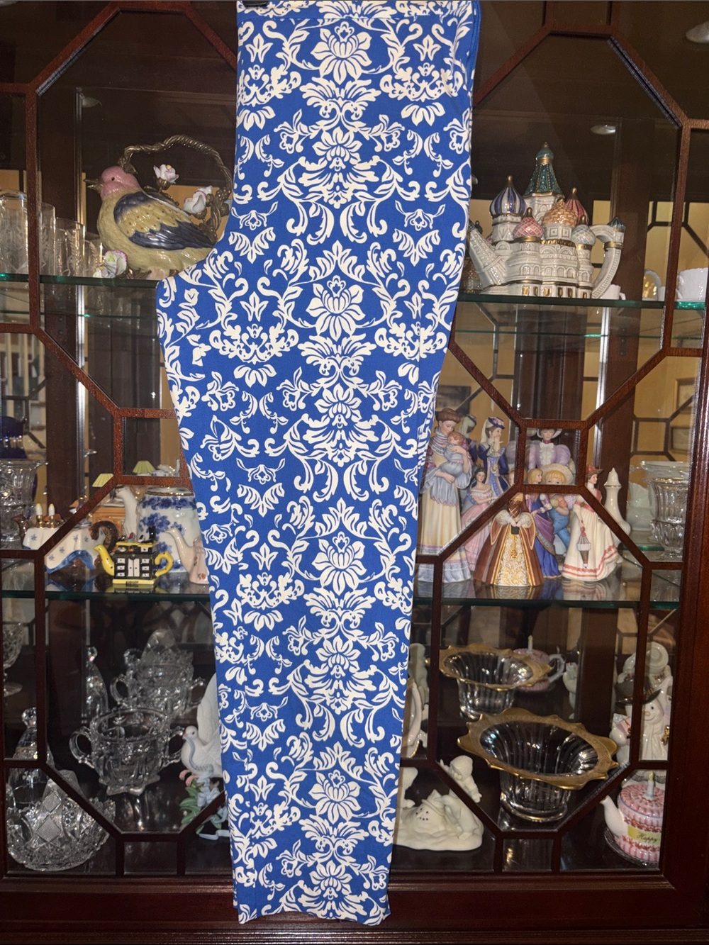 Talbots Blue and White Damask Chatham full ankle pant
